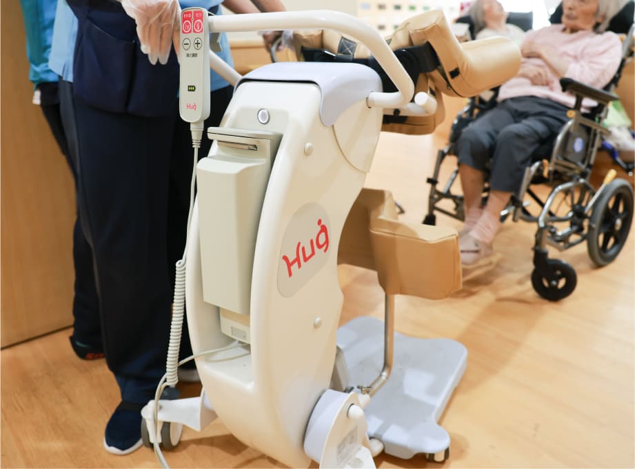 移乗サポートロボットHug